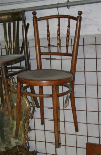 2033 - sedia in faggio.jpg